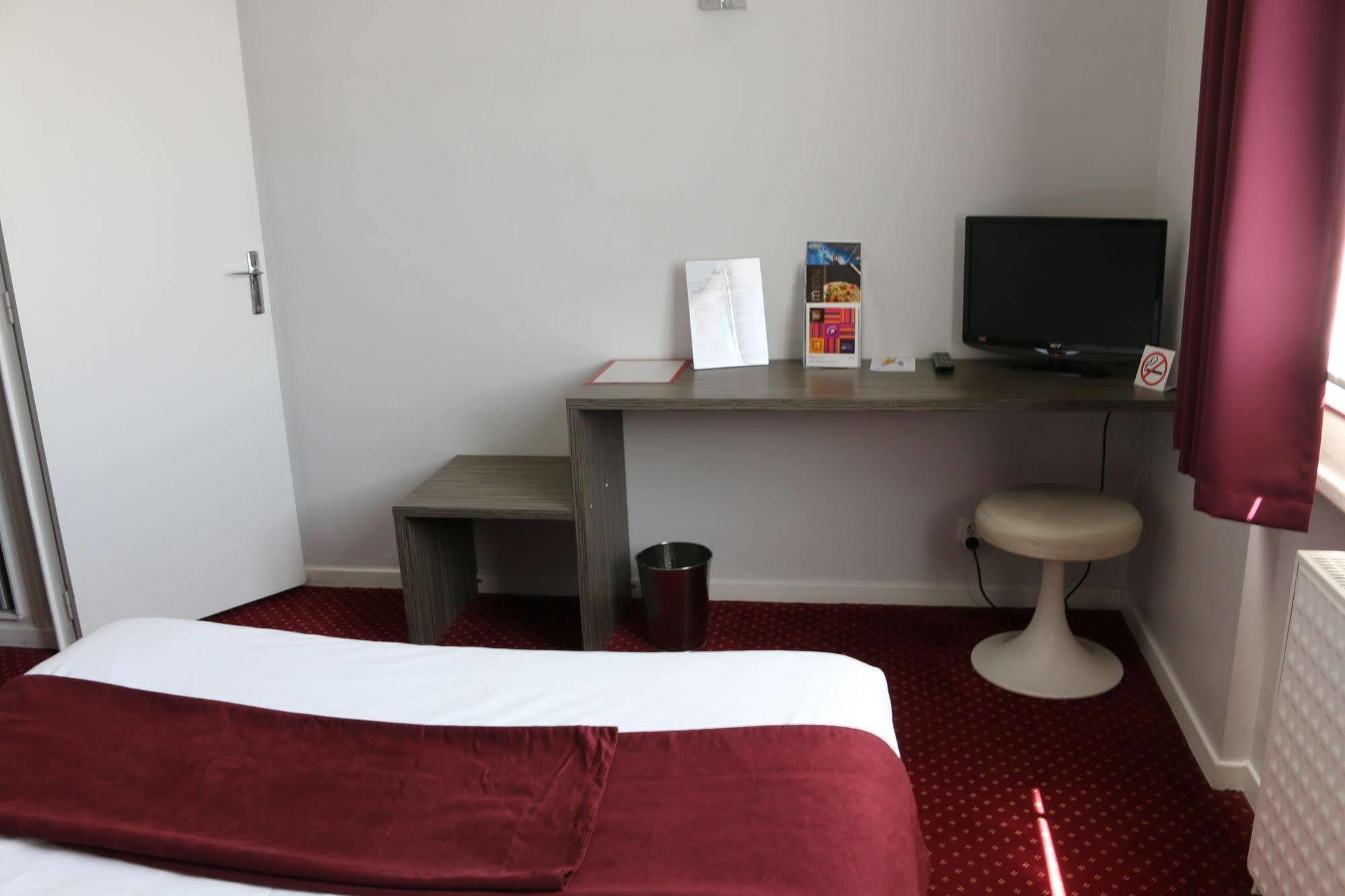 The Originals City, Hotel Dau Ly, Lyon Est Bron Exteriér fotografie